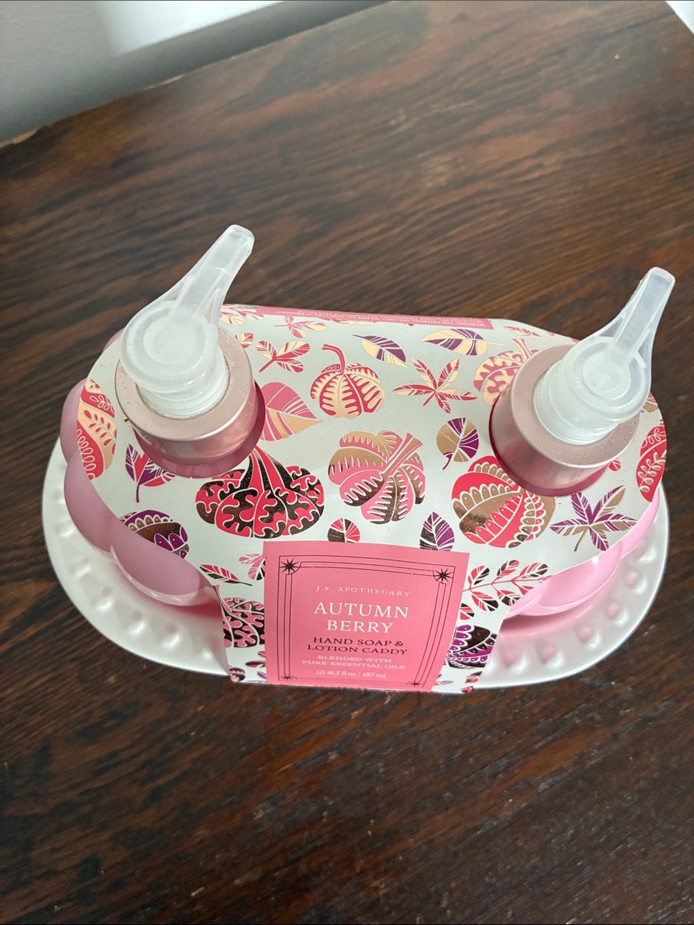 NWT- Autumn Berry Scented Hand Soap & Lotion Pumpkin Dispensers w/ Ceramic Tray - Picture 5 of 17